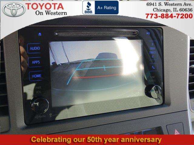 Toyota Sienna 2017 photo 12